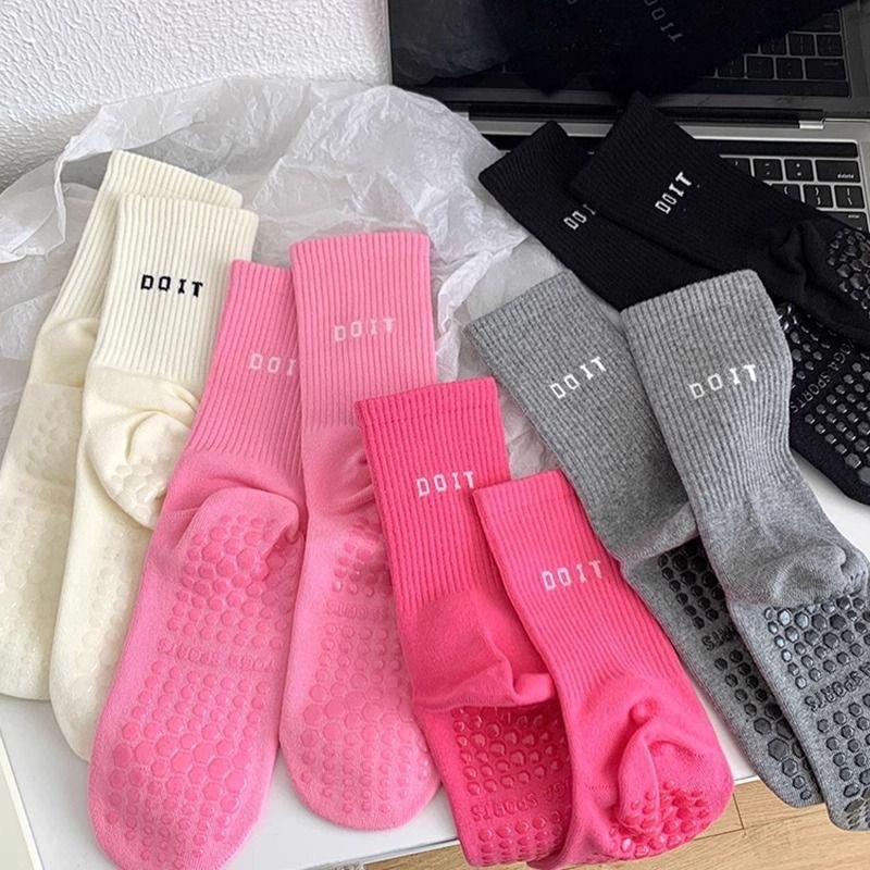 Sports Socks - 1 para nowych, kolorowych, modnych skarpet