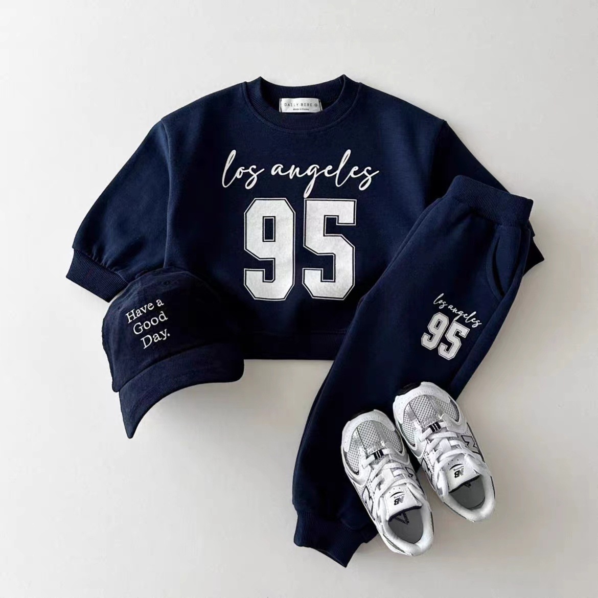 Chłopięcy komplet dresowy z na – Running Gear Kids recenzja i cena